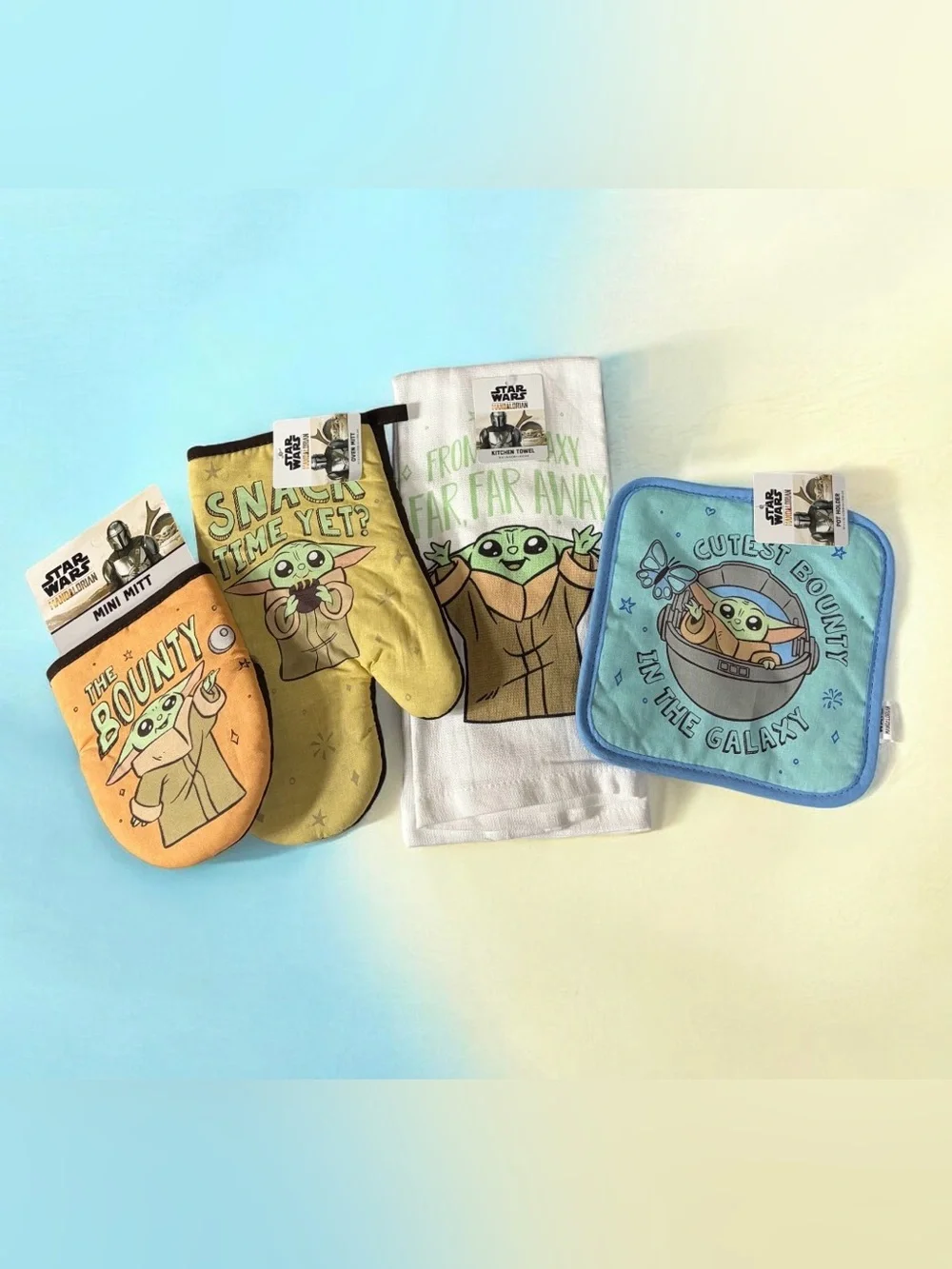 Star Wars Kitchen 4pc Set- MINI Mat,Oven MIT,Kitchen Towel,Pot Holder